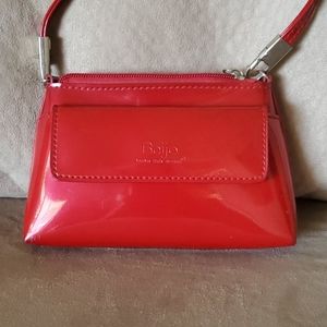 Beijo patent leather wristlet